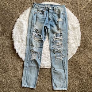 American Eagle Tomgirl Jeans Button Fly Distressed Womens Size 4